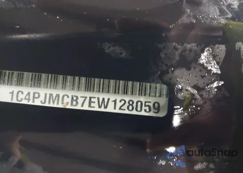 2014 Jeep Cherokee Latitude z USA, uszkodzony, nr VIN 1C4PJMCB7EW128059